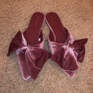 American Eagle Bow Flats